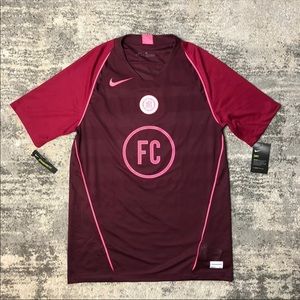 2019 Nike F. C. Jersey on size Medium
